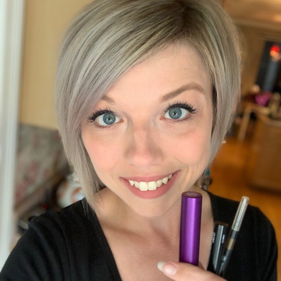 Meet your Posher, Kimmy - Picture 1 of 4